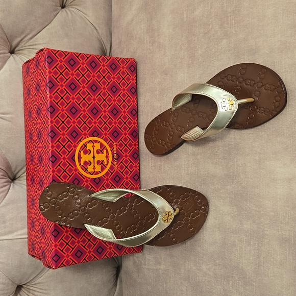 Tory Burch Shoes - Tory Burch Monroe Thong Mirror Metallic Spark Gold Sandals, Size 5